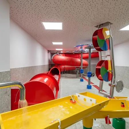 Ferienvilla Bergfried Apartman Tux