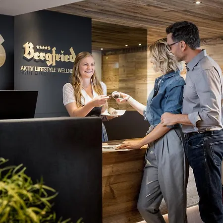 Ferienvilla Bergfried Apartament *